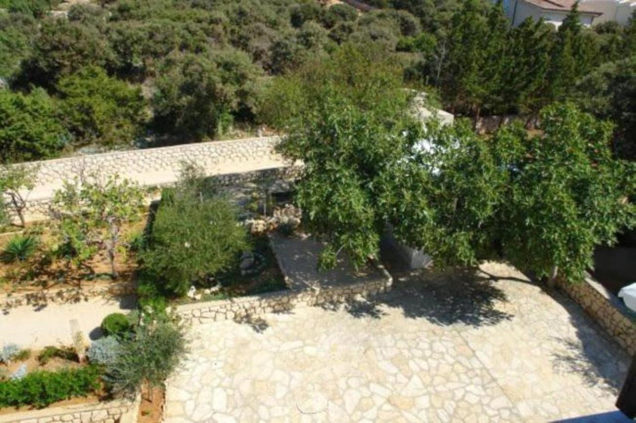 מאנדרה Apartments Besedic מראה חיצוני תמונה