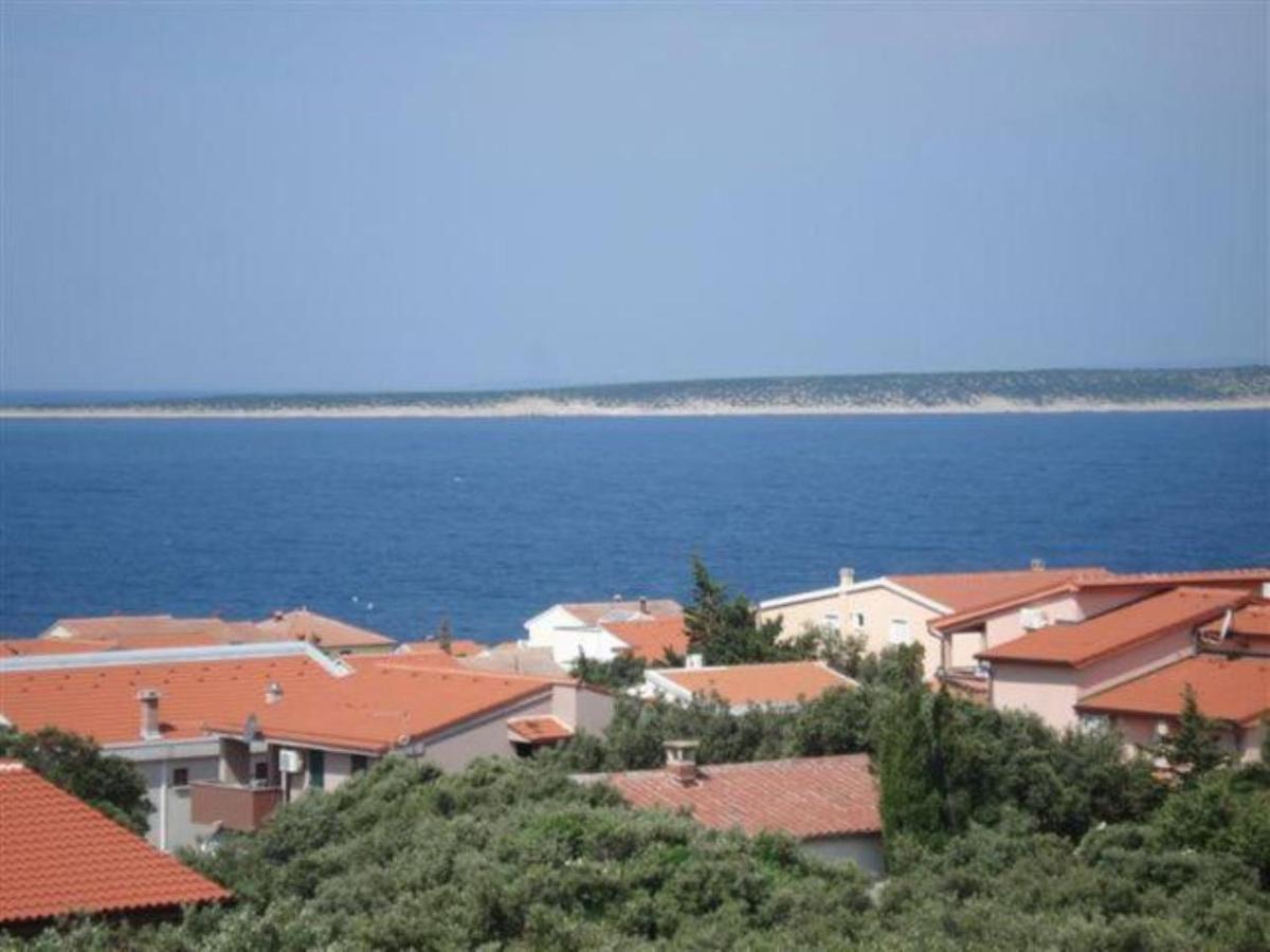 מאנדרה Apartments Besedic מראה חיצוני תמונה