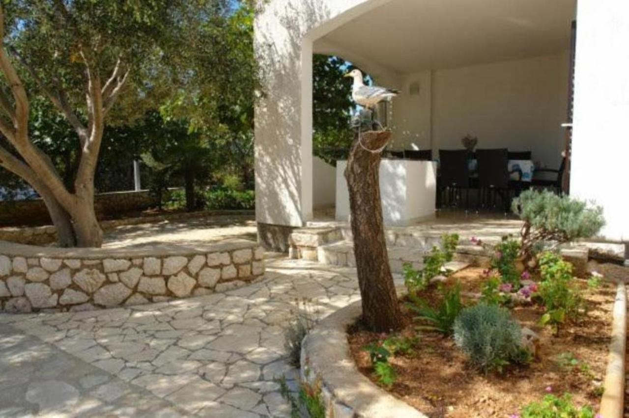 מאנדרה Apartments Besedic מראה חיצוני תמונה